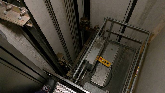 LIFTA DROSIBA UN EKSPLUATACIJA